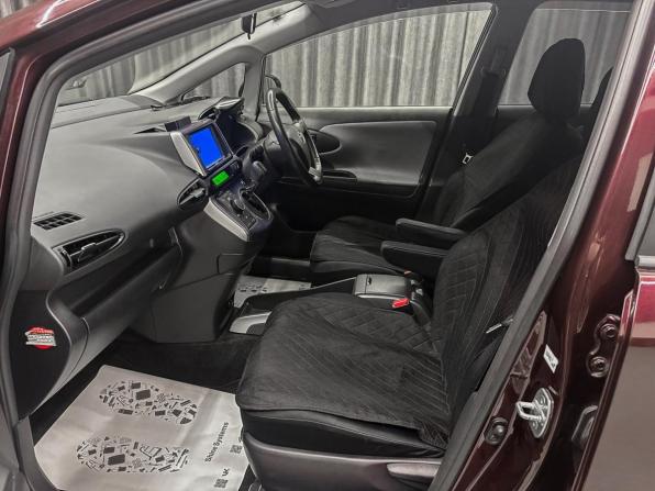 Toyota Wish II с пробегом 2010 года, цена 1 250 000 рублей, 191000 км, минивэн, Автокод Объявления
