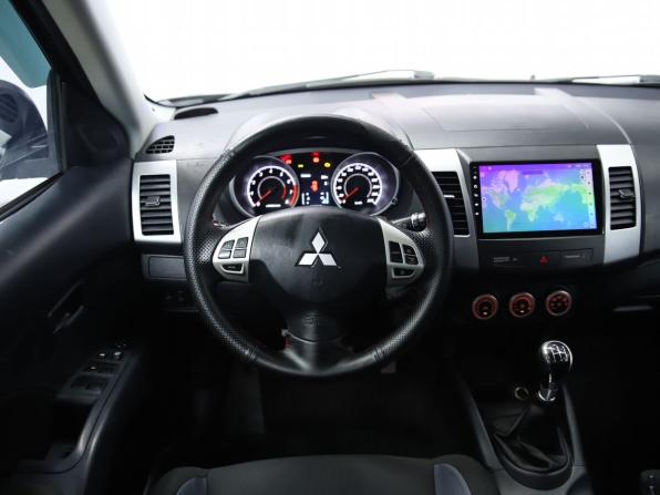 Mitsubishi Outlander II с пробегом 2008 года, цена 990 000 рублей, 242039 км, внедорожник, Автокод Объявления