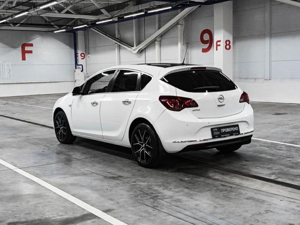 Opel Astra J Рестайлинг с пробегом 2013 года, цена 620 000 рублей, 247861 км, хэтчбек, Автокод Объявления
