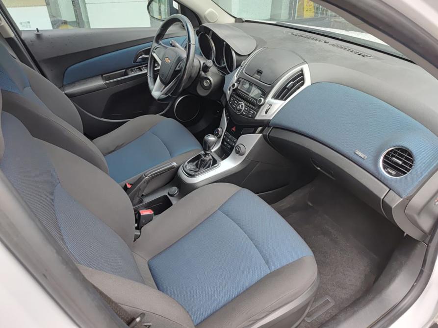 Chevrolet Cruze I Рестайлинг Ижевск  - изображение 13