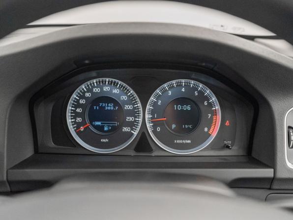 Volvo V60 I с пробегом 2011 года, цена 1 300 000 рублей, 73131 км, универсал, Автокод Объявления