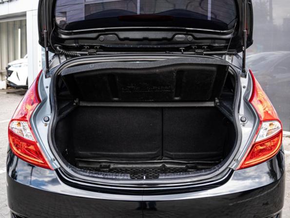 Hyundai Solaris I Рестайлинг с пробегом 2015 года, цена 928 000 рублей, 206657 км, хэтчбек, Автокод Объявления