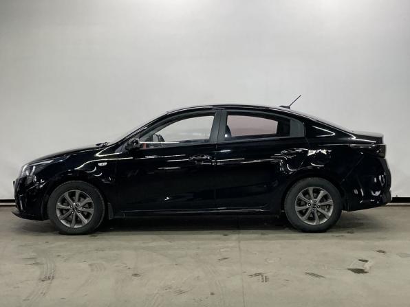 Kia Rio IV Рестайлинг с пробегом 2021 года, цена 1 599 000 рублей, 95161 км, седан, Автокод Объявления