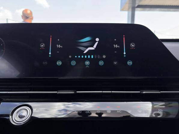 Omoda C5 I с пробегом 2023 года, цена 1 625 000 рублей, 37075 км, внедорожник, Автокод Объявления