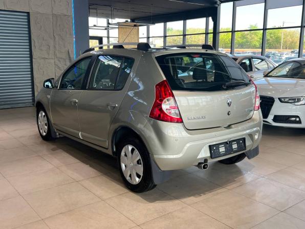 Renault Sandero I с пробегом 2011 года, цена 690 000 рублей, 159153 км, хэтчбек, Автокод Объявления