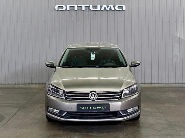 Volkswagen Passat B7 с пробегом 2012 года, цена 997 000 рублей, 254277 км, седан, Автокод Объявления