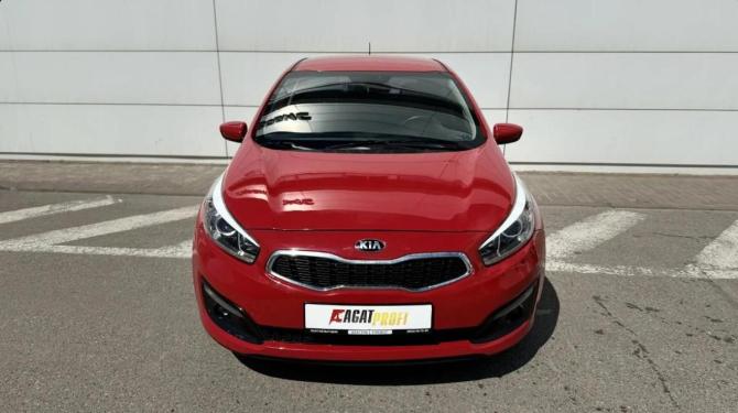 Kia Ceed II Рестайлинг с пробегом 2015 года, цена 1 050 000 рублей, 194000 км, хэтчбек, Автокод Объявления
