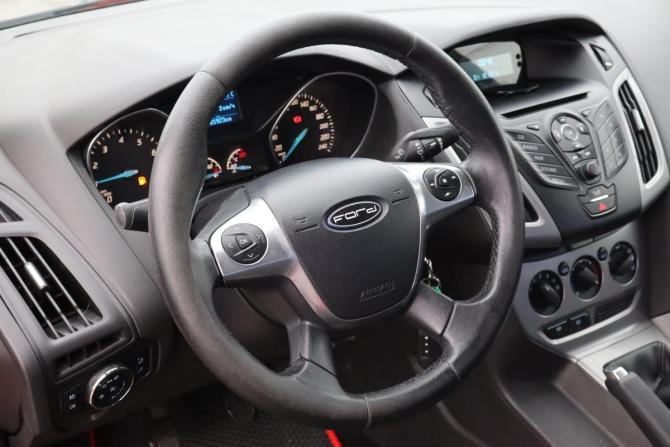 Ford Focus III с пробегом 2013 года, цена 529 000 рублей, 200000 км, седан, Автокод Объявления