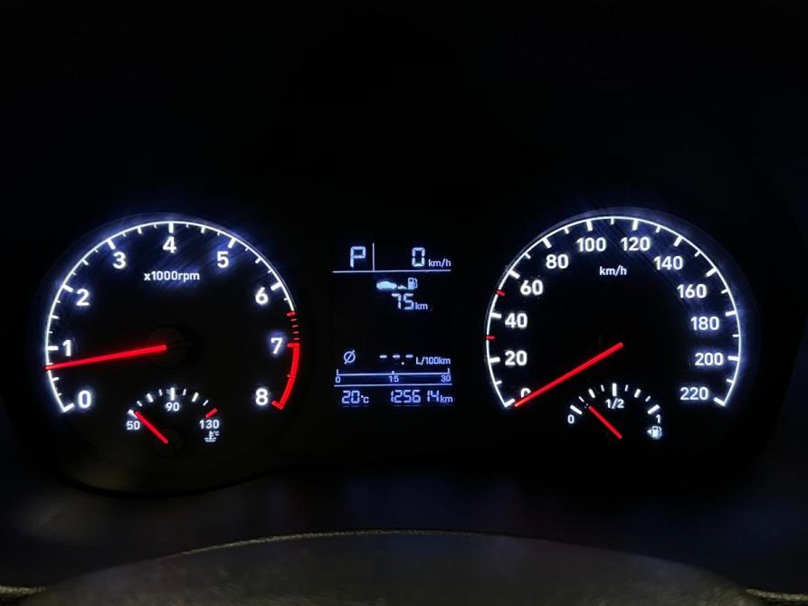 Hyundai Solaris II Санкт-Петербург  - изображение 13