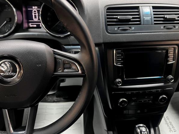 Skoda Yeti I Рестайлинг с пробегом 2015 года, цена 1 270 000 рублей, 161131 км, внедорожник, Автокод Объявления
