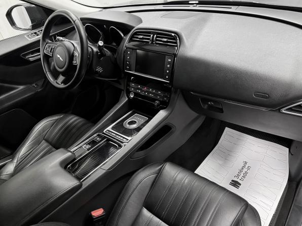 Jaguar F-Pace I с пробегом 2017 года, цена 2 140 000 рублей, 128435 км, внедорожник, Автокод Объявления