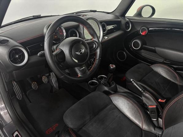 Mini Hatch II (R56) Рестайлинг с пробегом 2013 года, цена 1 612 000 рублей, 184215 км, хэтчбек, Автокод Объявления