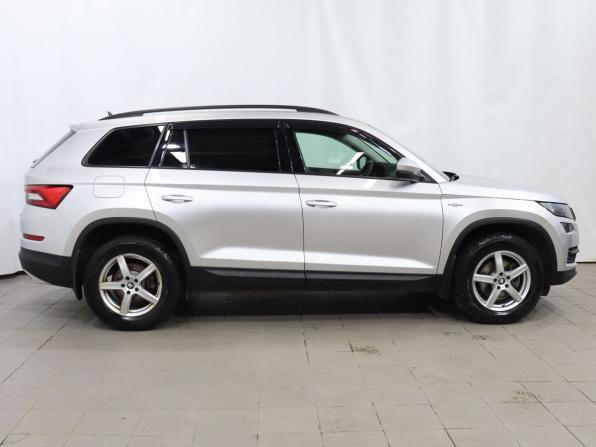 Skoda Kodiaq I с пробегом 2019 года, цена 3 850 000 рублей, 81600 км, внедорожник, Автокод Объявления