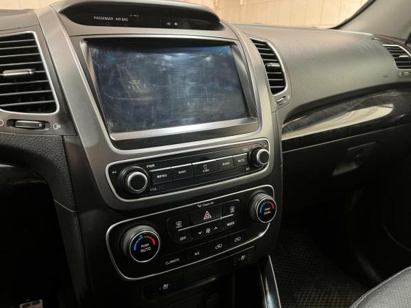 Kia Sorento II Рестайлинг с пробегом 2014 года, цена 1 935 000 рублей, 126073 км, внедорожник, Автокод Объявления