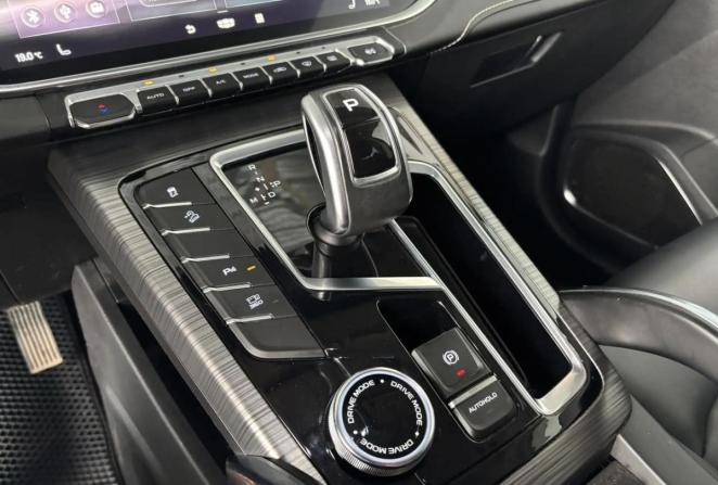 Geely Atlas Pro с пробегом 2023 года, цена 2 250 000 рублей, 53212 км, внедорожник, Автокод Объявления