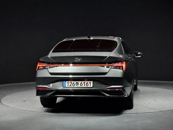 Hyundai Elantra VI (AD) Рестайлинг с пробегом 2021 года, цена 2 100 000 рублей, 50000 км, седан, Автокод Объявления