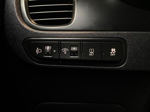 Kia Rio IV с пробегом 2019 года, цена 1 475 000 рублей, 123734 км, хэтчбек, Автокод Объявления