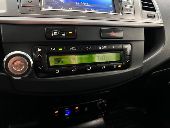 Toyota Hilux VII Рестайлинг с пробегом 2015 года, цена 2 450 000 рублей, 229823 км, пикап, Автокод Объявления