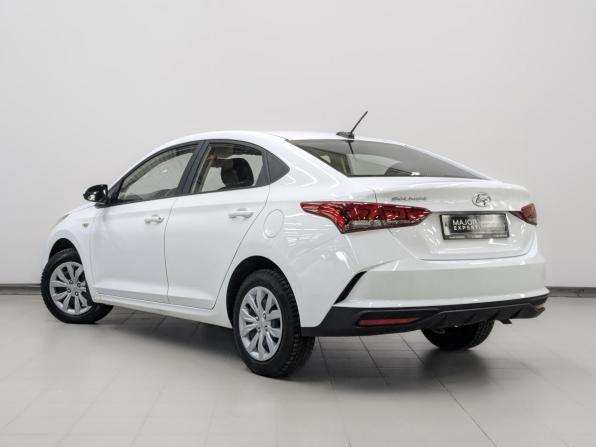 Hyundai Solaris II Рестайлинг с пробегом 2022 года, цена 1 620 000 рублей, 66122 км, седан, Автокод Объявления