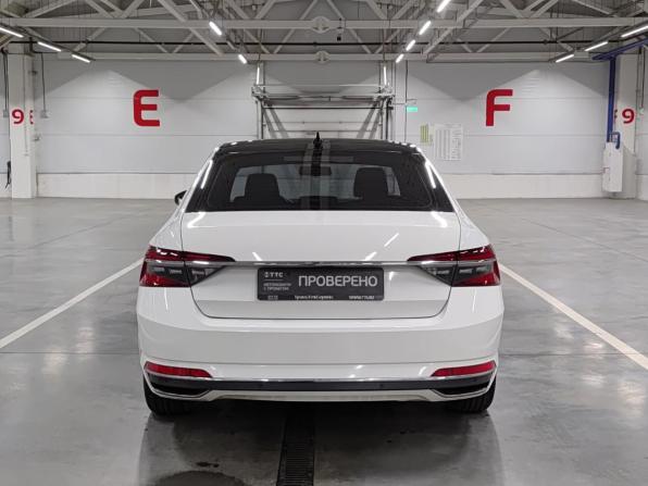 Skoda Superb III Рестайлинг с пробегом 2020 года, цена 2 190 000 рублей, 105642 км, лифтбек, Автокод Объявления