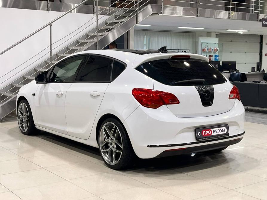 Opel Astra J Рестайлинг Ростов-на-Дону  - изображение 4