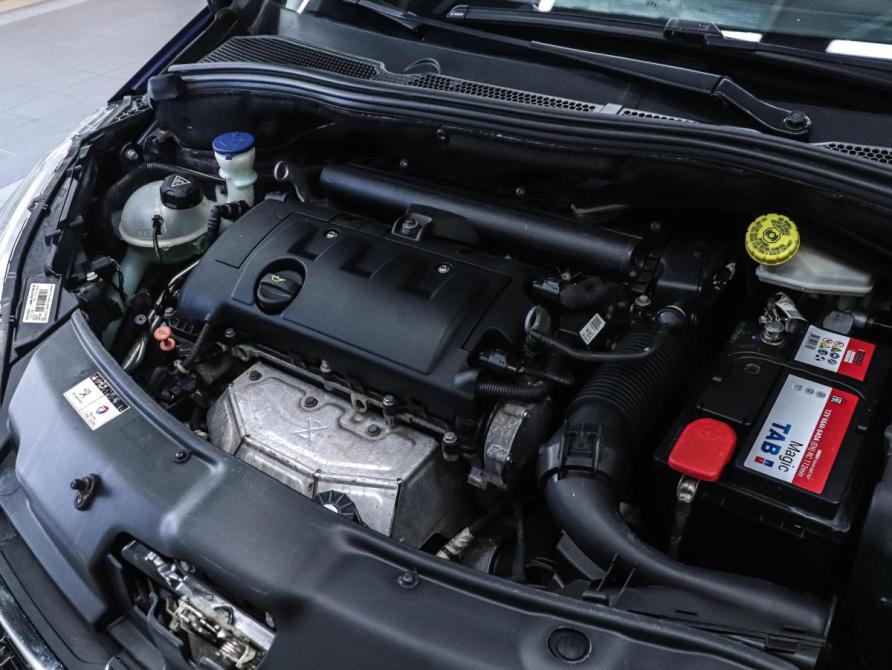 Peugeot 208 I Красноярск  - изображение 27