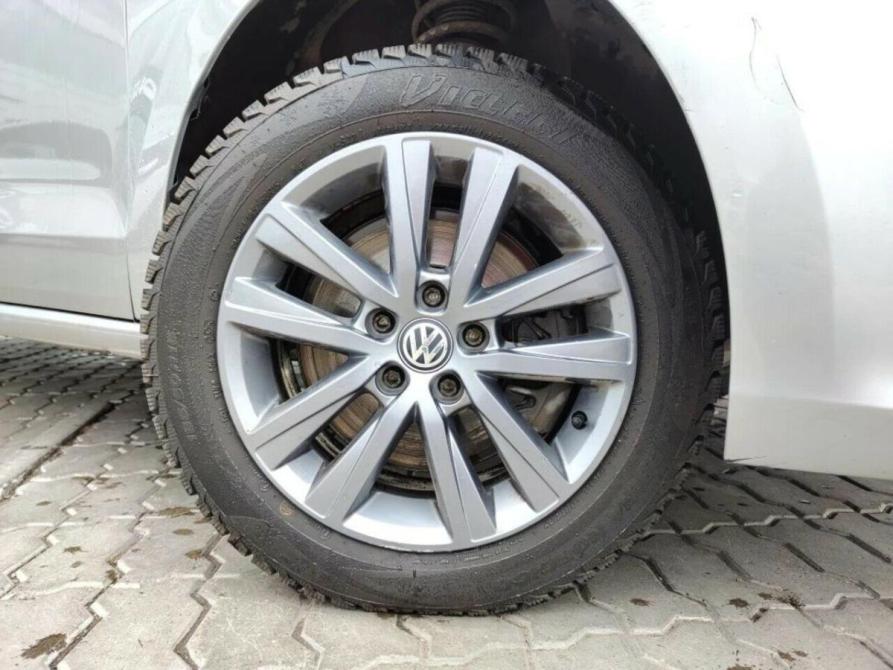 Volkswagen Polo V Рестайлинг Набережные Челны  - изображение 4