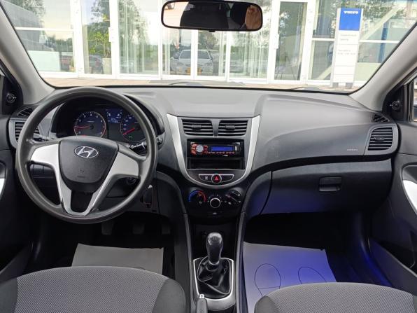 Hyundai Solaris I с пробегом 2014 года, цена 650 000 рублей, 177000 км, седан, Автокод Объявления