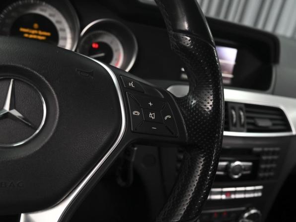 Mercedes-Benz C-Класс III (W204) Рестайлинг с пробегом 2011 года, цена 1 480 000 рублей, 228518 км, седан, Автокод Объявления