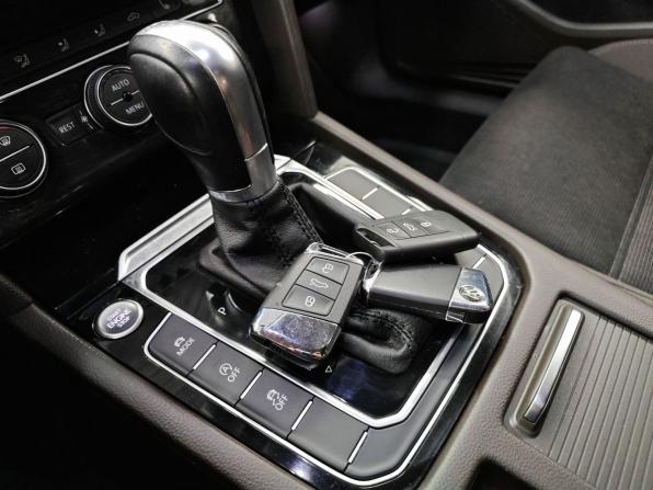 Volkswagen Passat B8 с пробегом 2015 года, цена 1 578 000 рублей, 188641 км, седан, Автокод Объявления