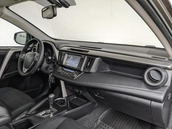 Toyota RAV4 IV (XA40) Рестайлинг с пробегом 2016 года, цена 2 150 000 рублей, 205575 км, внедорожник, Автокод Объявления