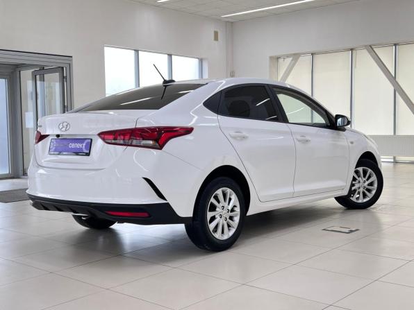 Hyundai Solaris II Рестайлинг с пробегом 2021 года, цена 1 630 000 рублей, 99916 км, седан, Автокод Объявления