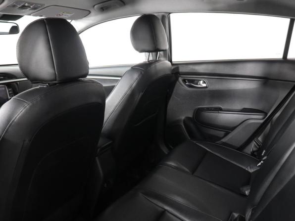 Kia Rio IV Рестайлинг с пробегом 2021 года, цена 1 600 000 рублей, 125127 км, хэтчбек, Автокод Объявления