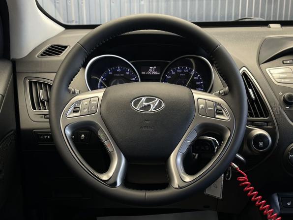 Hyundai ix35 I Рестайлинг с пробегом 2014 года, цена 1 447 000 рублей, 175390 км, внедорожник, Автокод Объявления