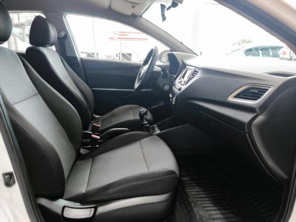 Hyundai Solaris II Рестайлинг с пробегом 2022 года, цена 1 580 000 рублей, 101559 км, седан, Автокод Объявления