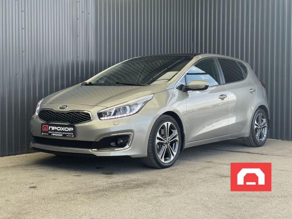 Kia Ceed II Рестайлинг с пробегом 2017 года, цена 1 637 000 рублей, 73814 км, хэтчбек, Автокод Объявления