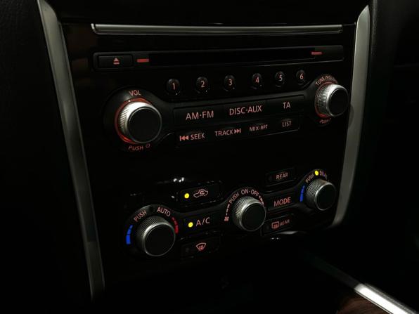 Nissan Pathfinder IV с пробегом 2016 года, цена 1 650 000 рублей, 185500 км, внедорожник, Автокод Объявления