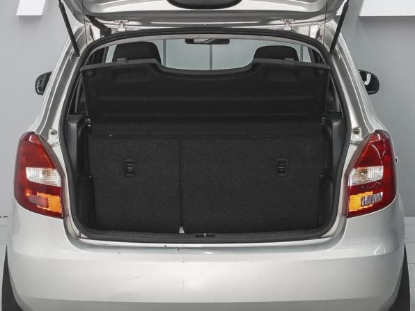 Skoda Fabia II Рестайлинг с пробегом 2013 года, цена 865 000 рублей, 65197 км, хэтчбек, Автокод Объявления