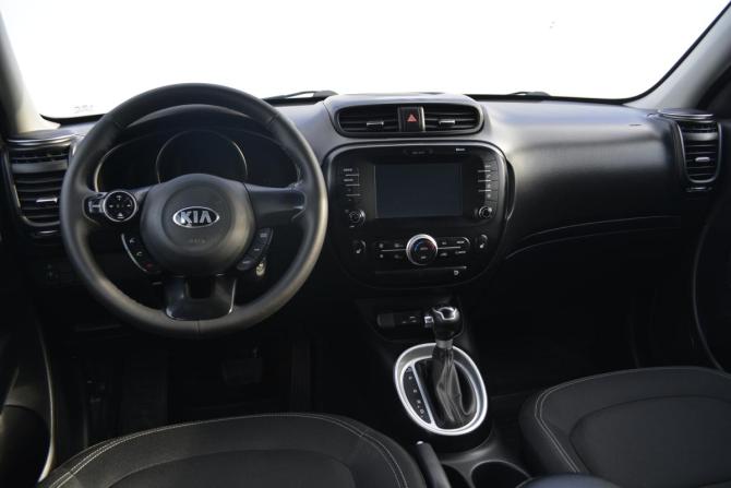 Kia Soul II Рестайлинг с пробегом 2018 года, цена 1 680 000 рублей, 87200 км, хэтчбек, Автокод Объявления