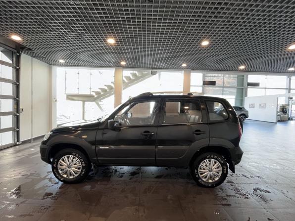 Chevrolet Niva I Рестайлинг с пробегом 2011 года, цена 270 000 рублей, 266856 км, внедорожник, Автокод Объявления