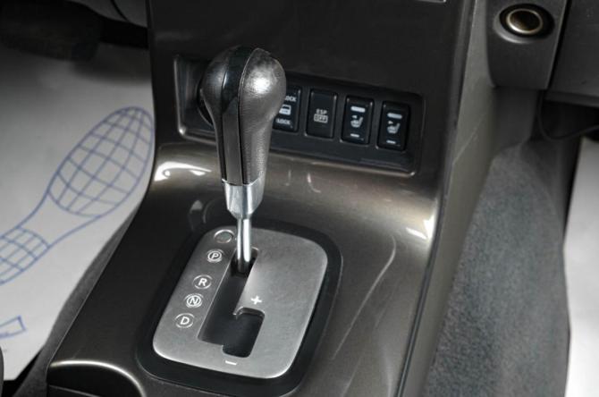 Nissan Pathfinder III с пробегом 2008 года, цена 1 299 000 рублей, 223000 км, внедорожник, Автокод Объявления
