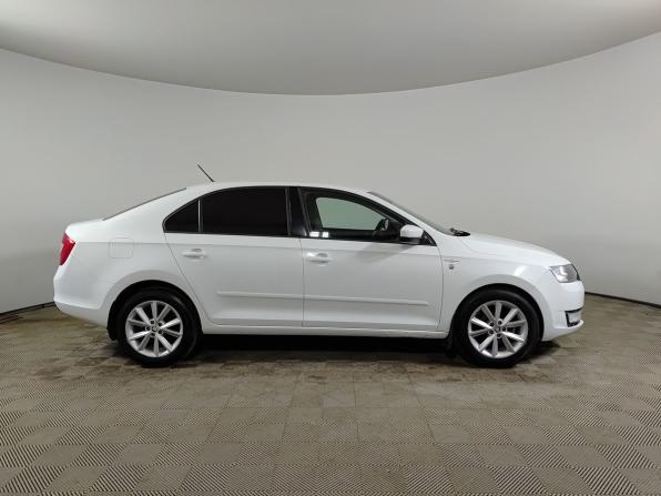 Skoda Rapid I с пробегом 2015 года, цена 1 050 000 рублей, 137308 км, лифтбек, Автокод Объявления