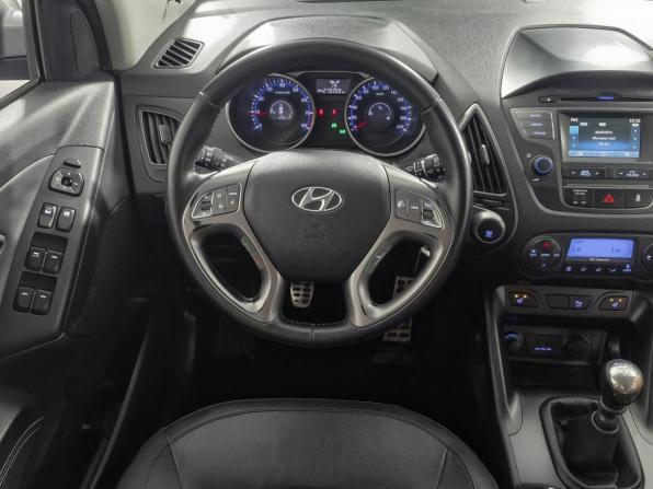 Hyundai ix35 I Рестайлинг с пробегом 2014 года, цена 1 129 000 рублей, 279399 км, внедорожник, Автокод Объявления