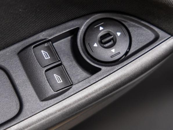 Ford Focus III Рестайлинг с пробегом 2016 года, цена 1 198 000 рублей, 120223 км, хэтчбек, Автокод Объявления