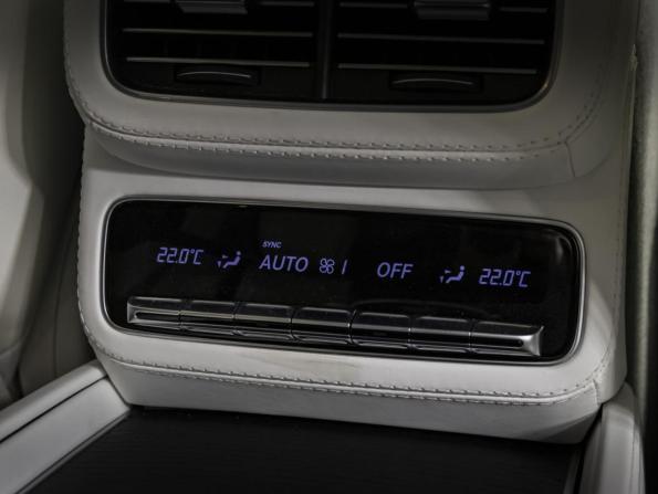 Mercedes-Benz Maybach GLS I с пробегом 2023 года, цена 25 340 000 рублей, 150 км, внедорожник, Автокод Объявления