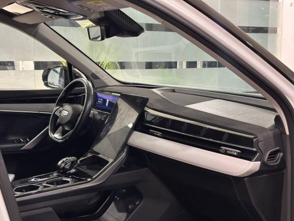 Geely Atlas II с пробегом 2024 года, цена 2 787 000 рублей, 54146 км, внедорожник, Автокод Объявления