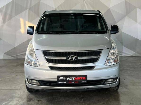 Hyundai Grand Starex I с пробегом 2009 года, цена 1 050 000 рублей, 181675 км, минивэн, Автокод Объявления