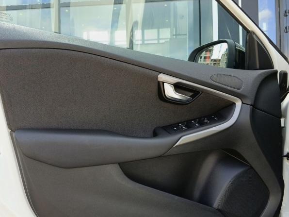 Volvo V40 Cross Country I с пробегом 2014 года, цена 1 699 000 рублей, 237596 км, хэтчбек, Автокод Объявления