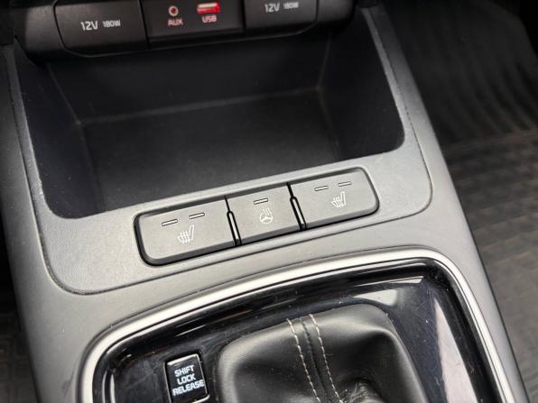 Kia Rio IV с пробегом 2018 года, цена 1 345 000 рублей, 139000 км, хэтчбек, Автокод Объявления