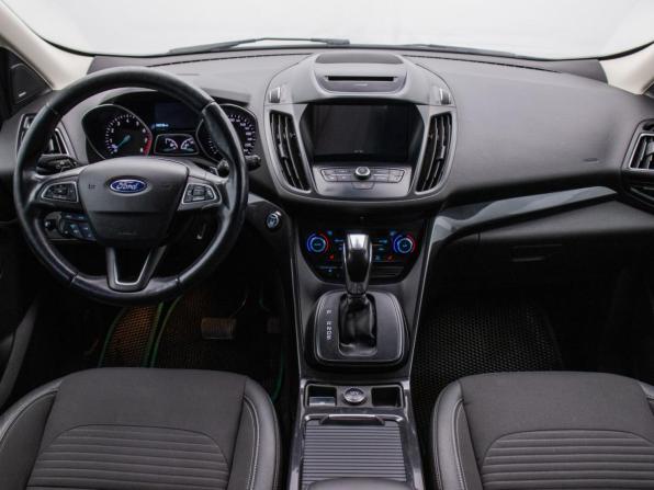 Ford Kuga II Рестайлинг с пробегом 2018 года, цена 1 230 000 рублей, 242701 км, внедорожник, Автокод Объявления